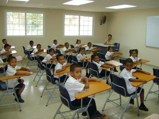 Progreso en las obras de remodelación del Colegio Domingo Faustino Sarmiento